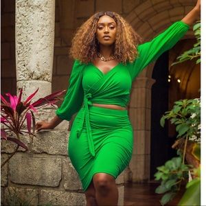 REBDOLLS "KILLING ME SOFTLY" PEASANT WRAP TOP & MINI SKIRT SET 💕✨